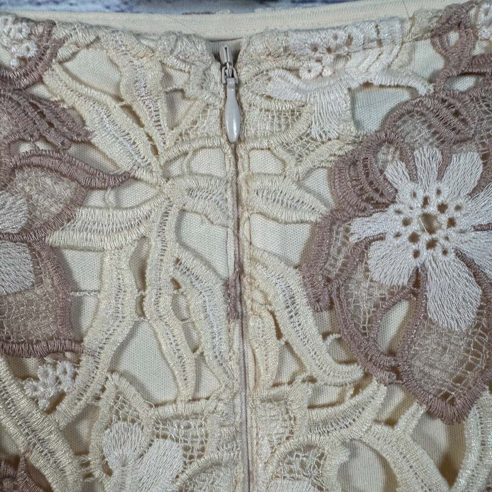 ANTONIO MELANI ivory and pink lace Skirt Size 14 - Picture 5 of 8